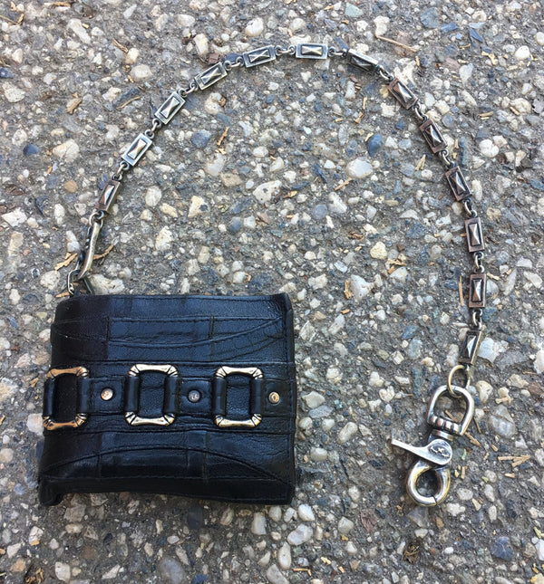 Dark star wallet with chain